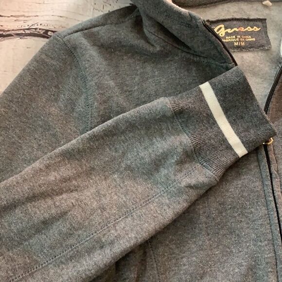 GUESS FULL ZIP HOOD SWEATER - Picture 8 of 8